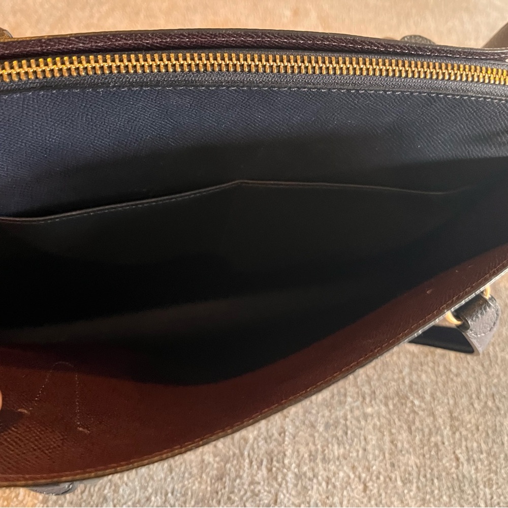 Coach Dark Blue Leather Tote with Gold Hardware—Beautiful! - Picture 4 of 8